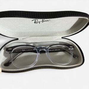 Ray-Ban Hawkeye frames with case